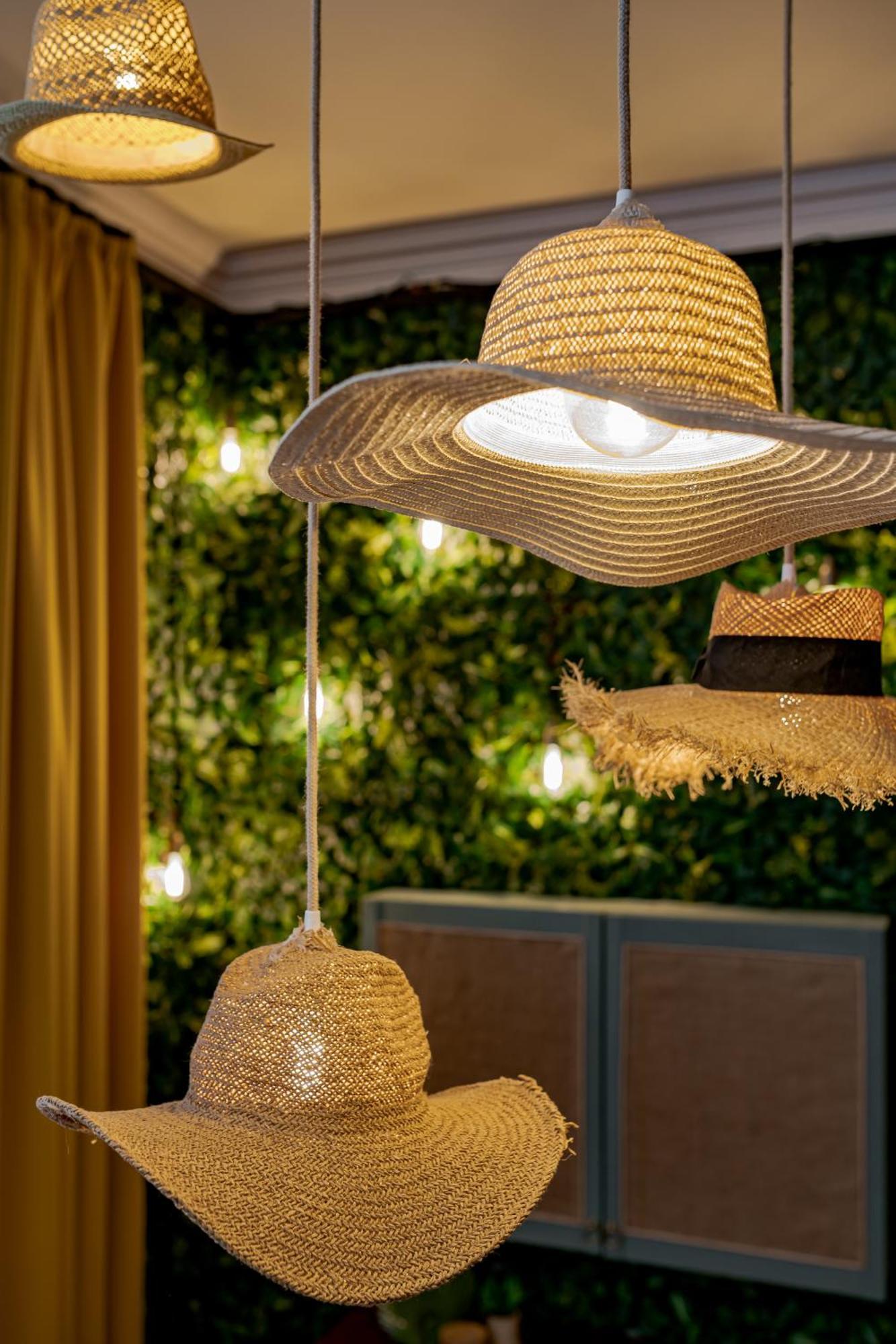 Jungle Aesthetics Downtown Apartman Aircon And Garage Parking Budapest Luaran gambar