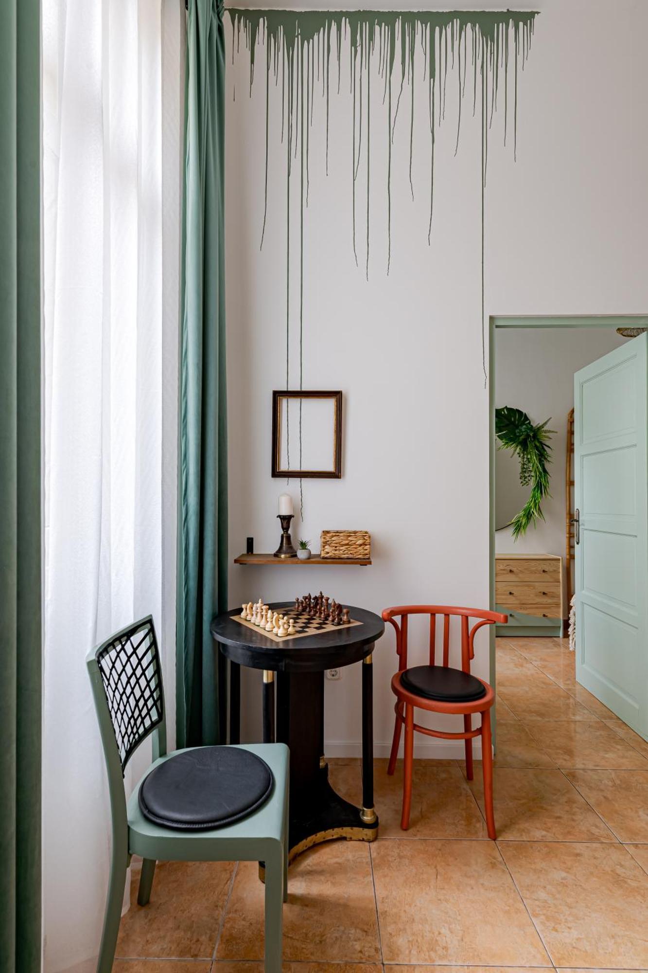 Jungle Aesthetics Downtown Apartman Aircon And Garage Parking Budapest Luaran gambar