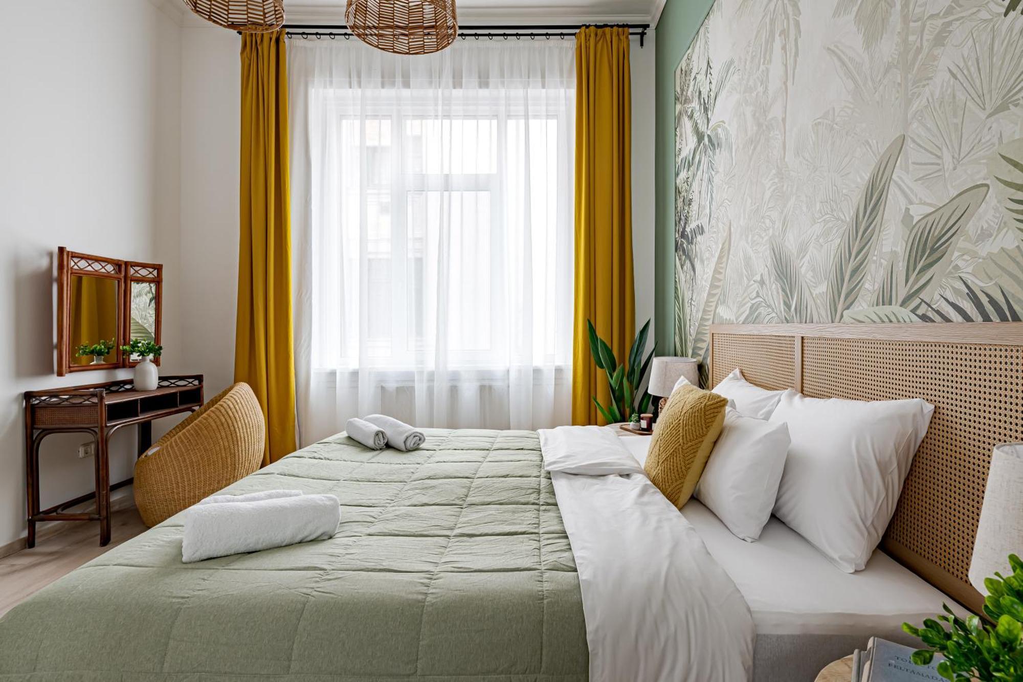 Jungle Aesthetics Downtown Apartman Aircon And Garage Parking Budapest Luaran gambar