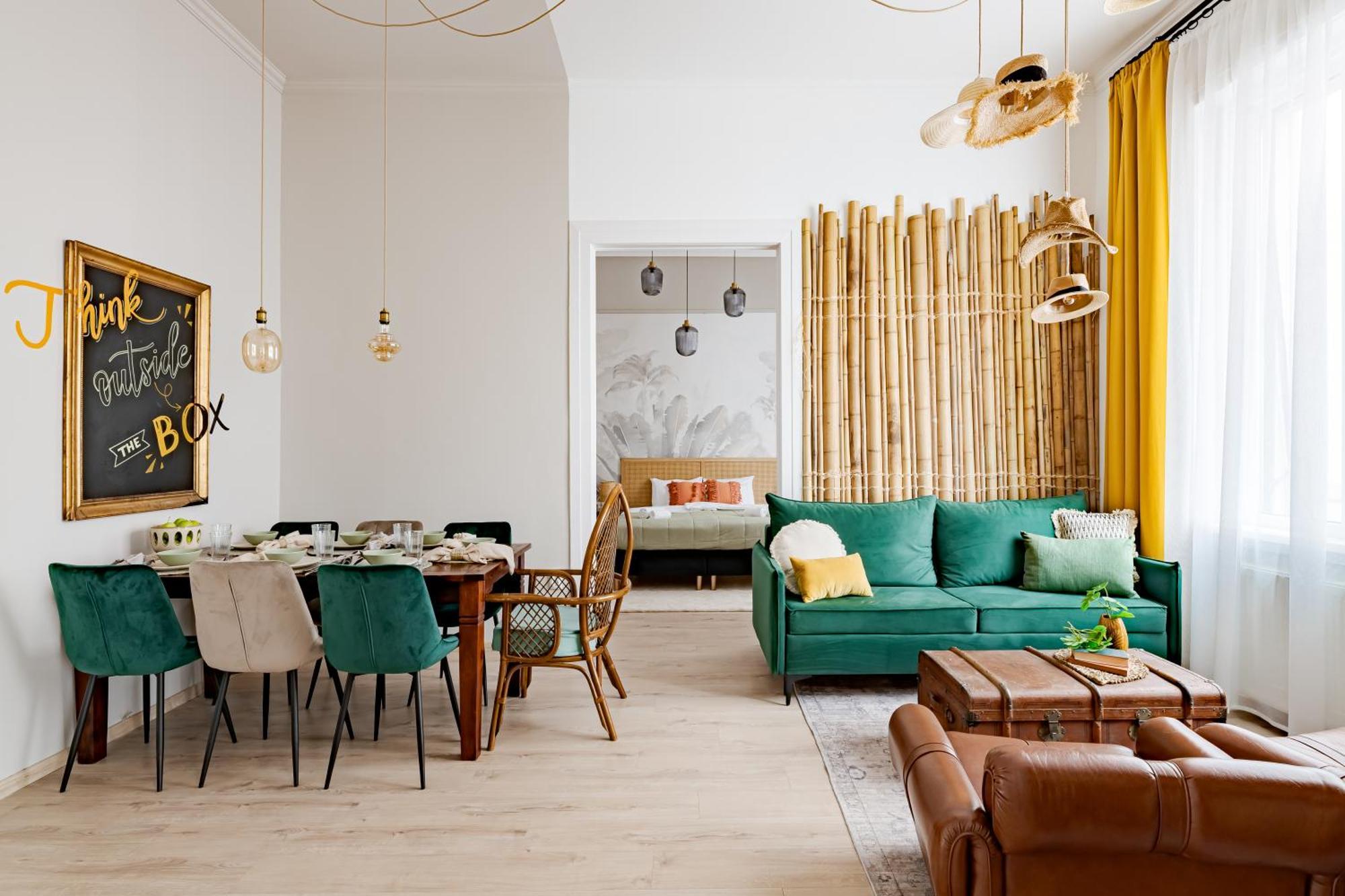 Jungle Aesthetics Downtown Apartman Aircon And Garage Parking Budapest Luaran gambar