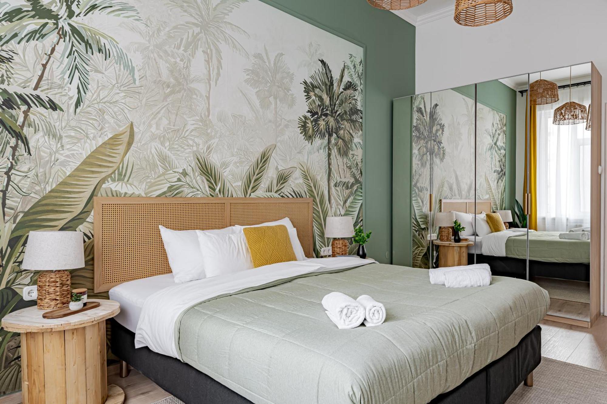 Jungle Aesthetics Downtown Apartman Aircon And Garage Parking Budapest Luaran gambar